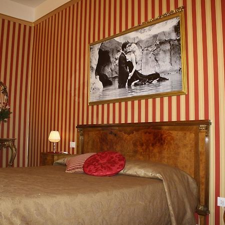 Le Sorelle Lumiere Bed and Breakfast Rom Værelse billede